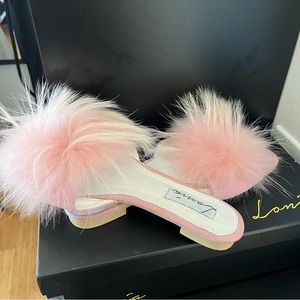 Almost new (worn once indoors) Scarlett Lonia slides. Fun faux pink fur uppers